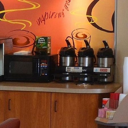 Red Roof Inn San Antonio Airport מראה חיצוני תמונה
